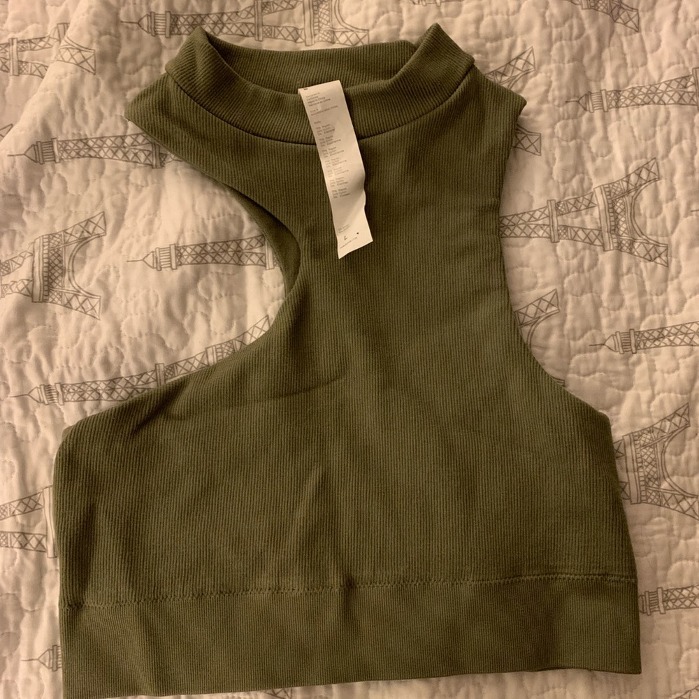 Fabletics crop top Large NWOT